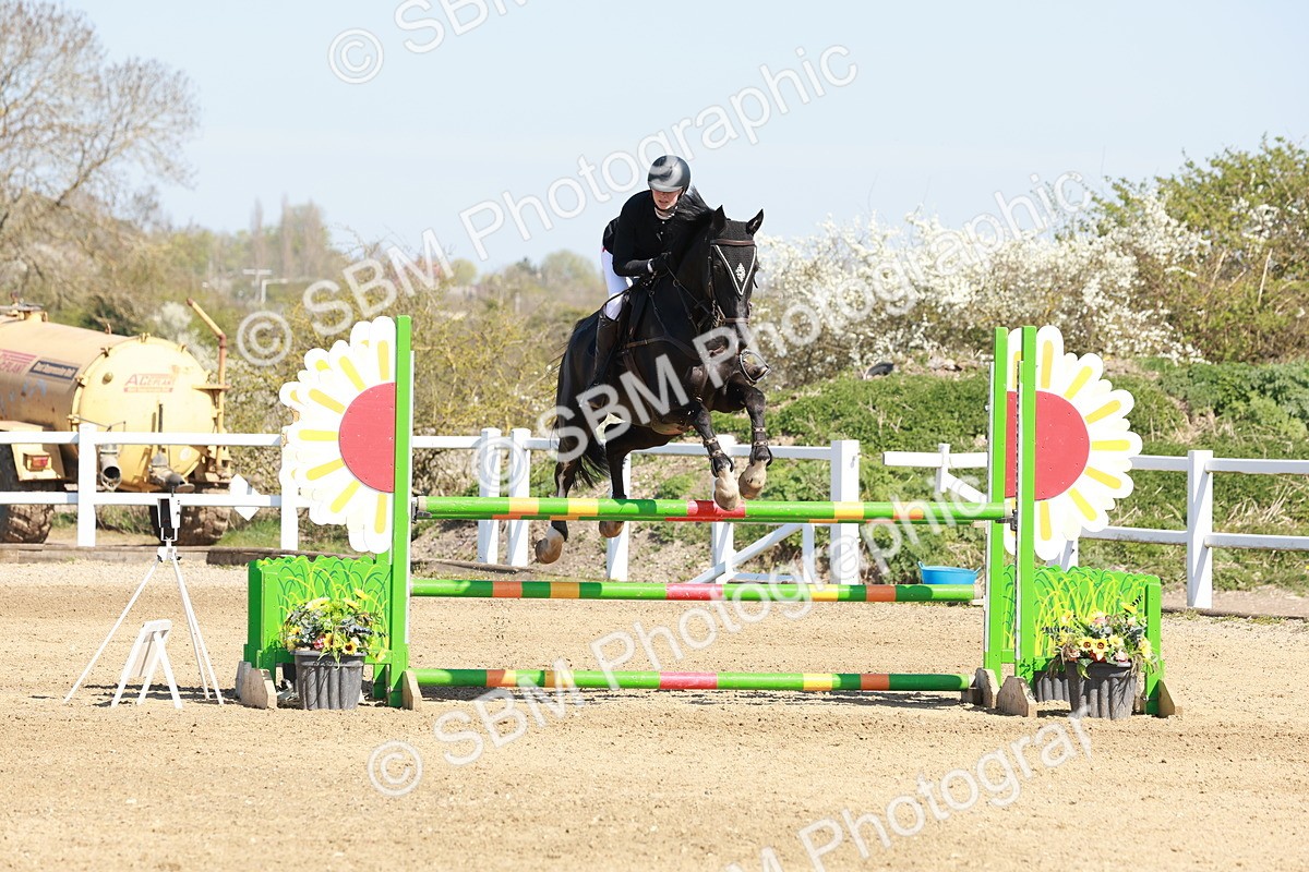 SBM_004100 - Class 17 - Senior Newcomers - 1.10m