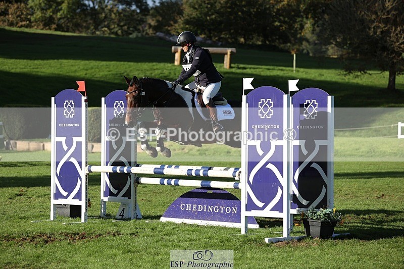 231022-152508-29771 - 408-BANKSY.III-Tina.Wallace-TrotUp+SJ