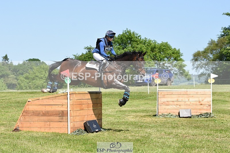 230527-144632-09990 - 357-VIVENDI_HERO-Saffron_Cresswell-XC