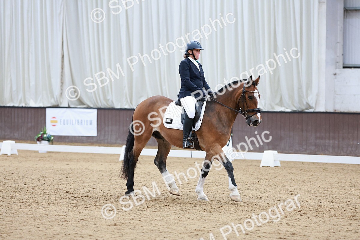 SBM_009012 - Class 6b - Novice 6 - 11.02-12.19