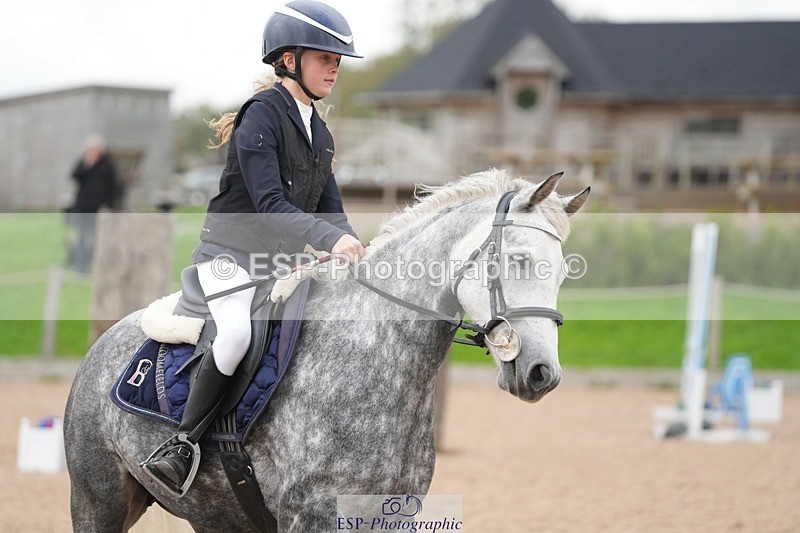 250920-101733-00581 - Cls 5 Pony British Novice and 80cm
