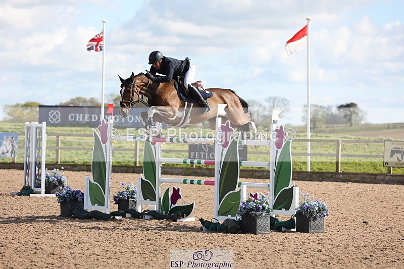 240419A-161005-09198 - Cls 10, 2 Star Big Tour 145cm  15.45 to 16.35 break