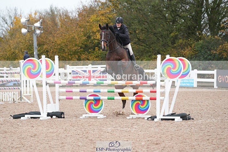 251107-131033-00878 - Cls 5 Newcomers and 1.10m Open