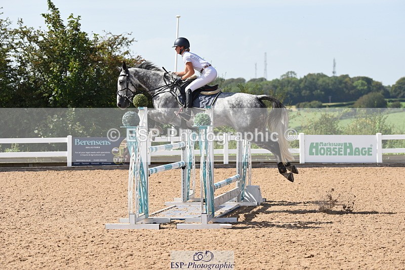 230906A-135728-00532 - Foxhunter & 1.20m Open