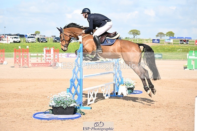 250425-153755-10475 - Cls 22 - 1 Star Gold Tour