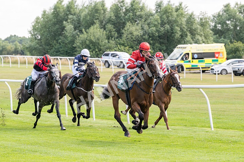 160725-Race 1-Made All-8520 - Race 1