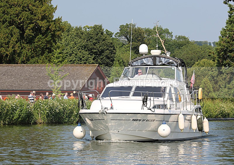 130706 MEANS OF ESCAPE WT7A2304 - HENLEY ROYAL REGATTA - Saturday 6th July 2013
