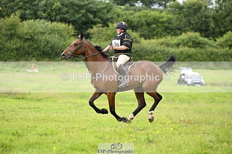 240630-144308-01972 - 836-Katie_Hoare-Maskerade