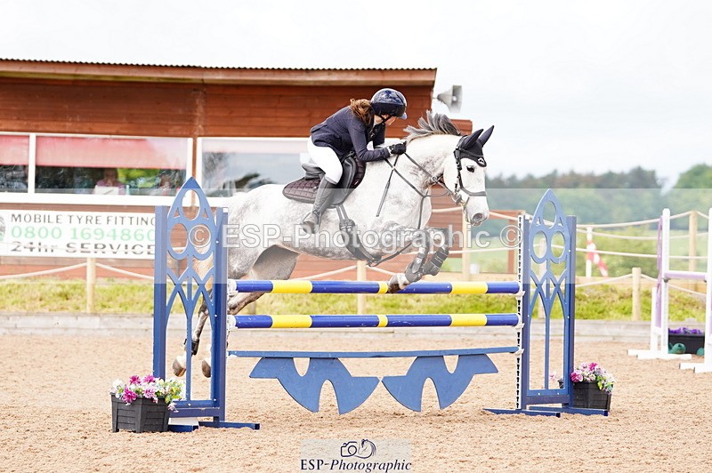 240526A-105454-07672 - Cls 26 Chard Equ 1.05m and 1.10m Grand Prix