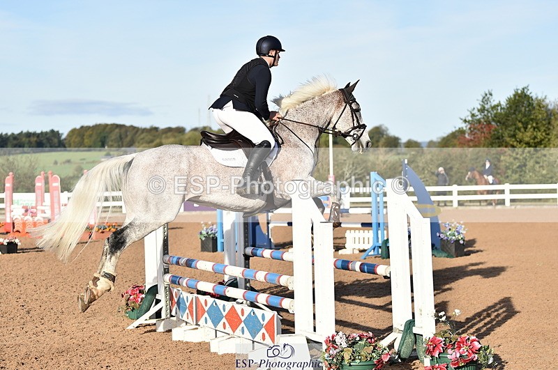 231015A-093006-06725 - Cls 22 British Novice & 90cm Open