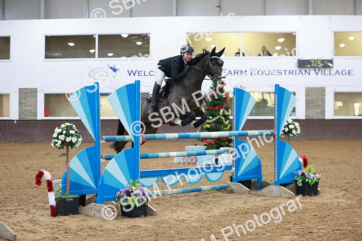 SBM_001229 - Class 5 - Senior Foxhunter 1.20m