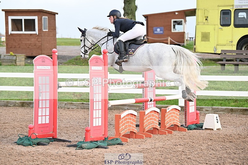 231209A-132434-01907 - Cls 13 Foxhunter & 1.20m Open