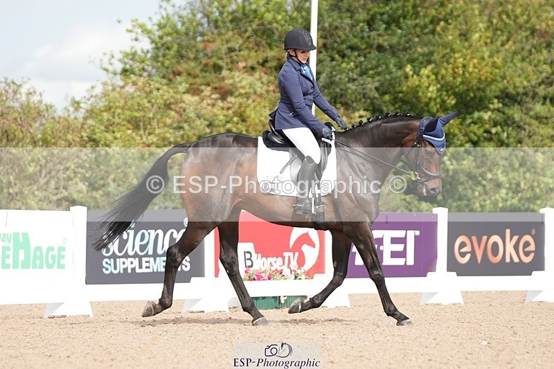 250906-103638-01295 - 033-Caroline.HeardNever.Wait