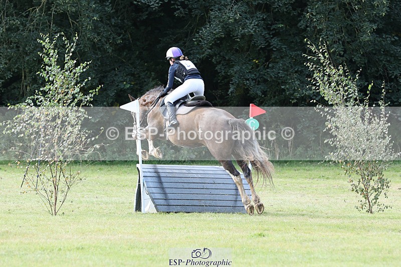 240825X-110245-32196 - 70cm XC 11.00 to 12.00