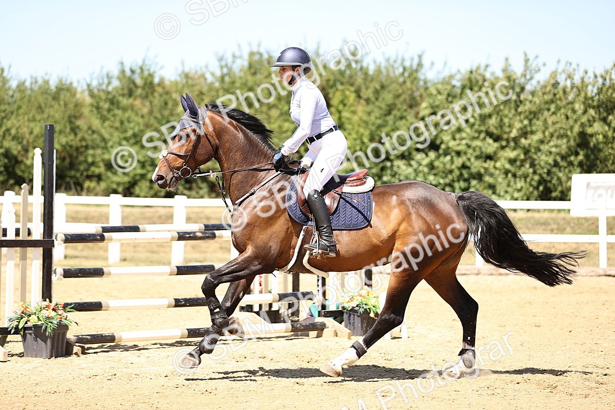 SBM_014982 - Class 15 - Senior Newcomers - 1.10m Open