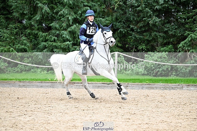 241116-140450-01826 - Cls 3 90-95cm