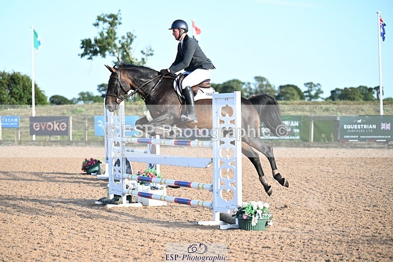 260731-191938-07116 - Cls 15 Snr Foxhunter
