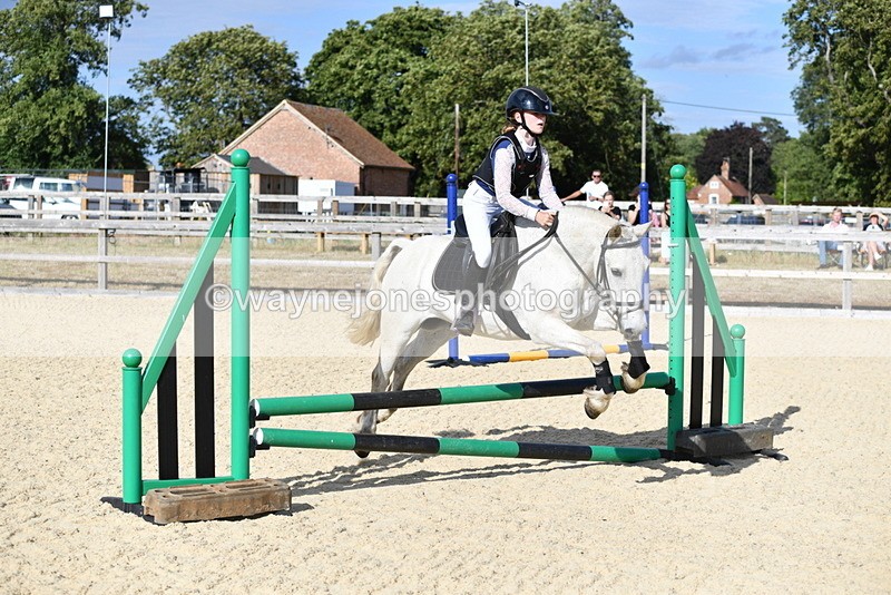 WJ5_5882 - Poles off the floor