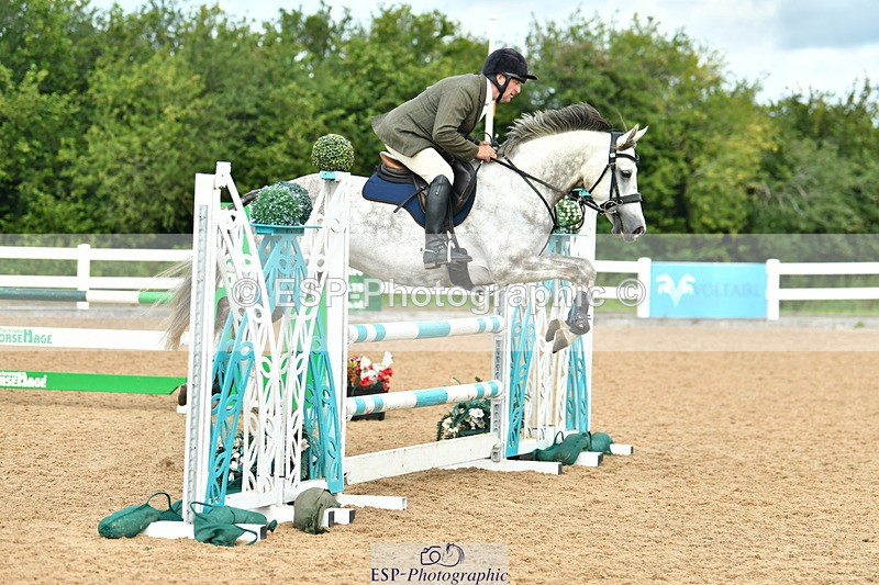 230813A-111036-11660 - Cls 40 A&B Senior Discovery & 1m Open