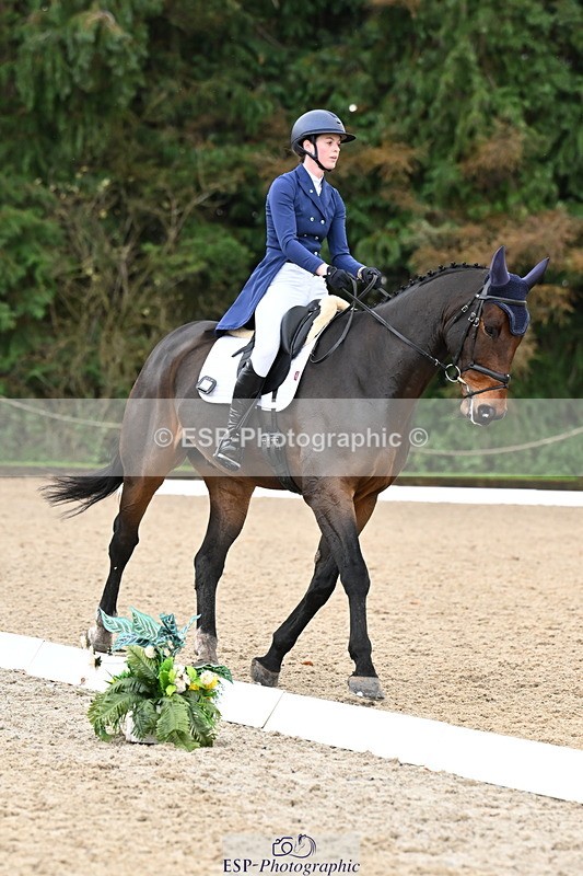 251023A-124902-02330 - B-155-Lexi.Kilfeather