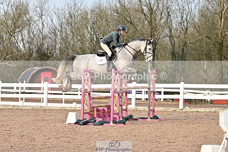 250111-142703-00582 - Cls 13 Foxhunter and 1.20m Open