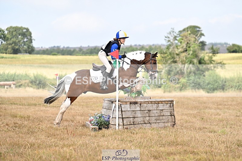 250824A-125011-36165 - 2010-Freya.Hallam-Deakin-Tommy