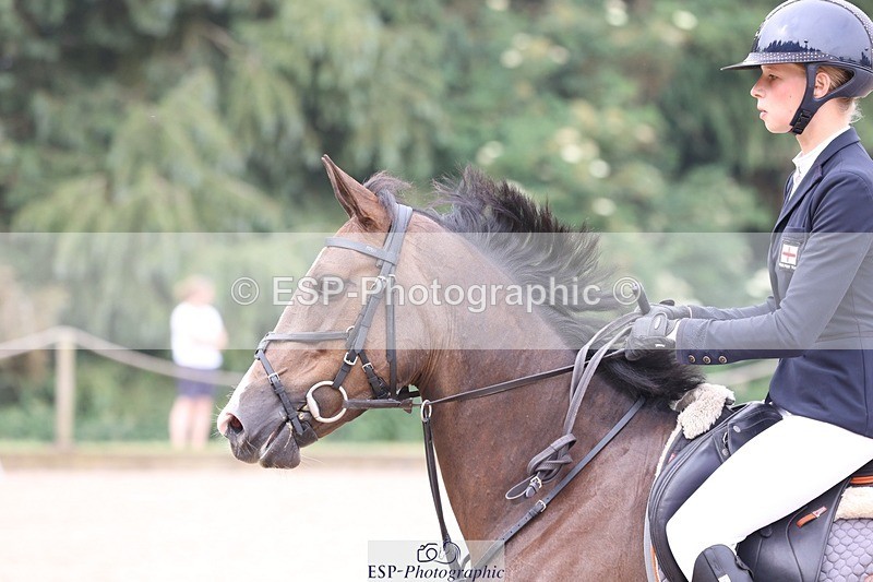 230618-095810-09866 - Cls 19 Pony Intro 1m