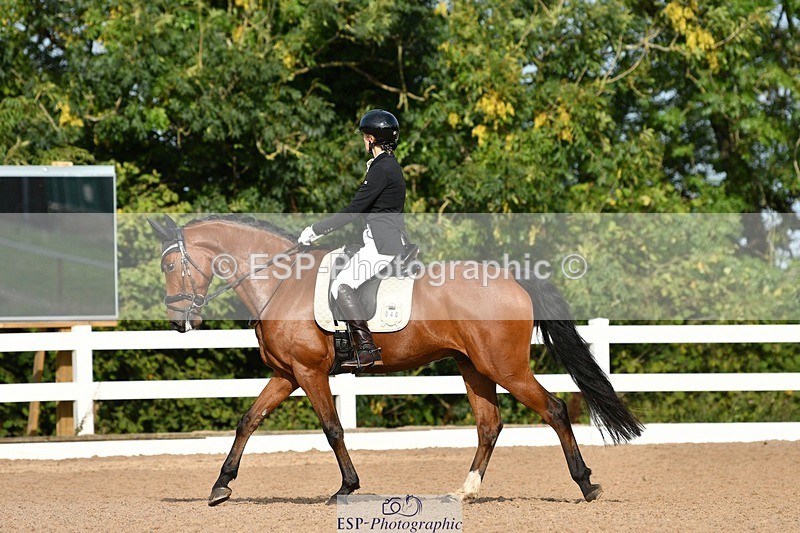 250906-092959-00356 - 040-Rianne.FultonSunset.Mojito