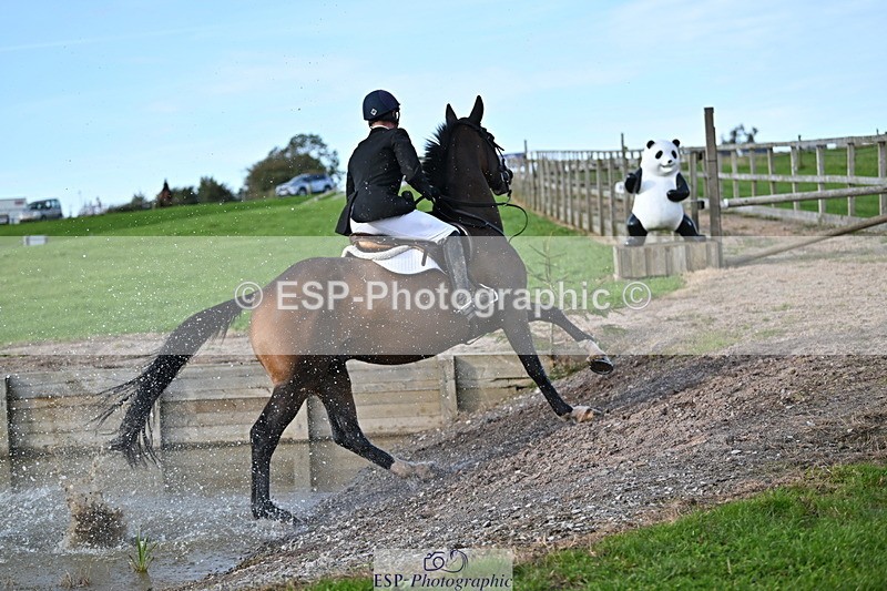 240913A-170810-05604 - Cls 19 Snr 1m Open Speed Derby