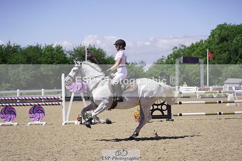 230624A-140406-01751 - Cls 25 Pony Newcomers & 1m Open