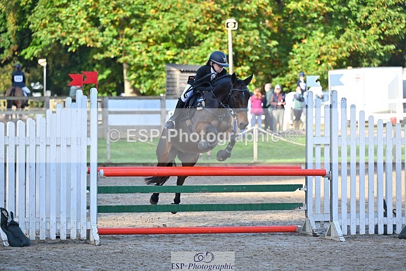 241027-100112-16195 - 358-Jessica.Meyer-LACKAGHMORE.VANDANGO