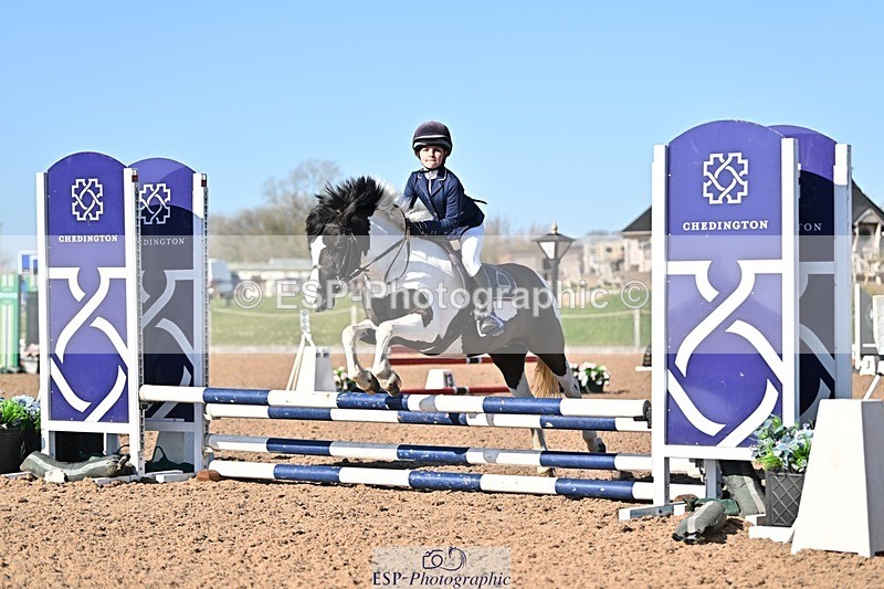 250401-162943-00112 - 60cm classes