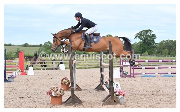 BPP_1197 - CLASS 6 FRI Senior Foxhunter/ 1.20m Open