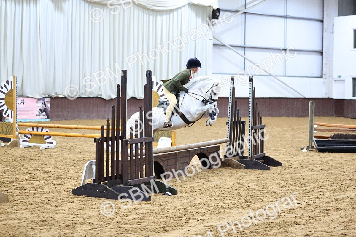 SBM_003104 - Class 35 - 60cm Training Stakes