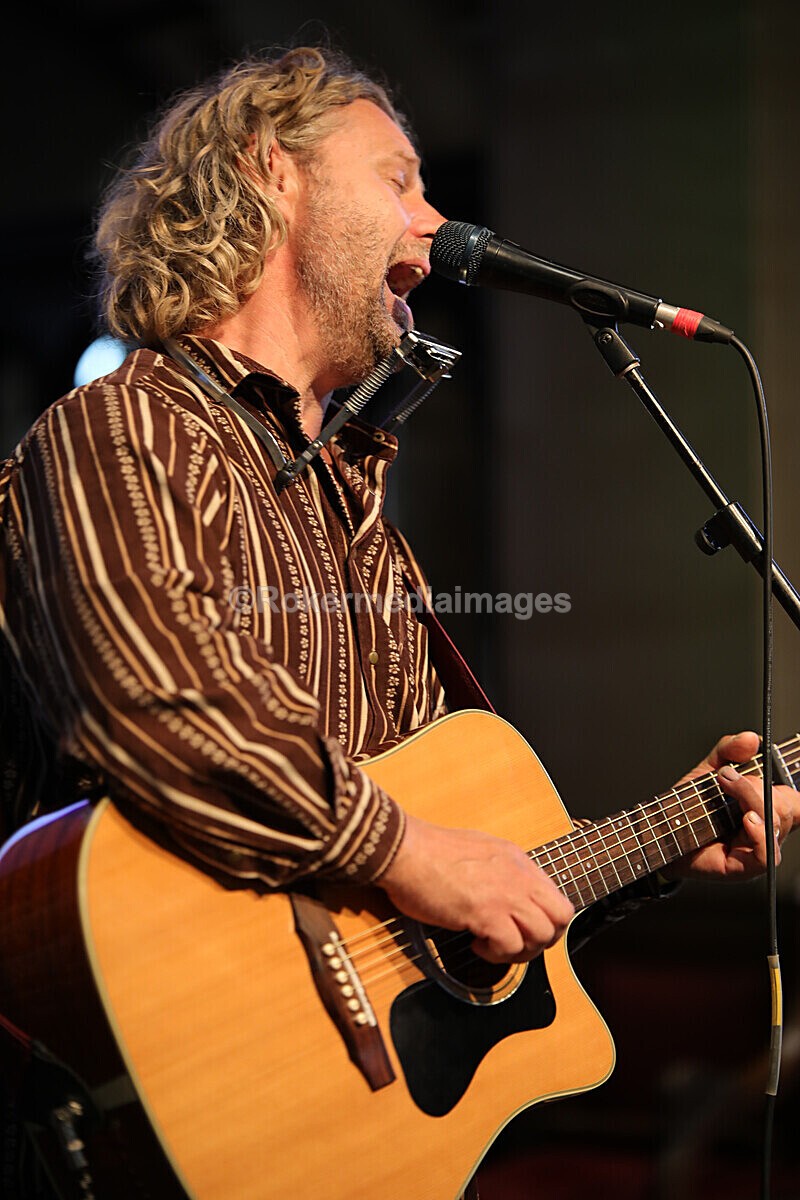 FOLK N BLUES-67 - FOLK and BLUES SEPT 2022