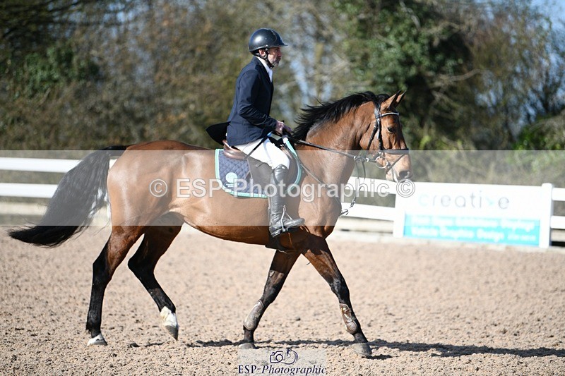 250330-100350-05978 - Cls 32 British Novice and 90cm