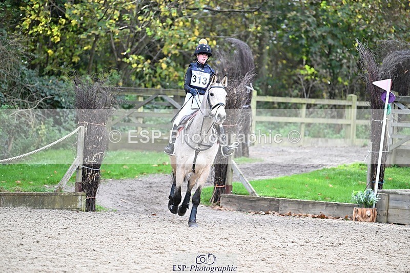 241117-133709-04218 - Cls 3 90-95cm 13.00 to 14.00