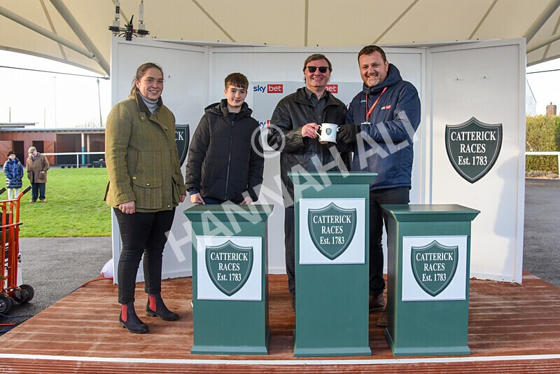 281224-Race 3-Pescatorius-4228 - Race 3