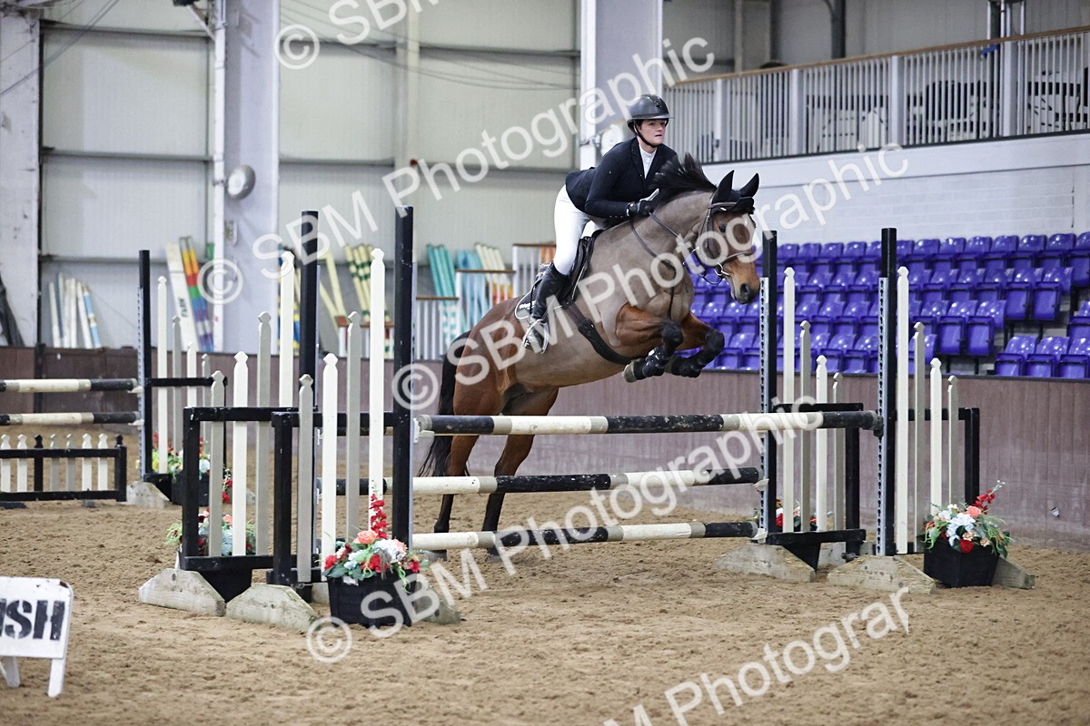 SBM_000989 - Class 3 - Nupafeed Supplements Senior Discovery/ 1m Open