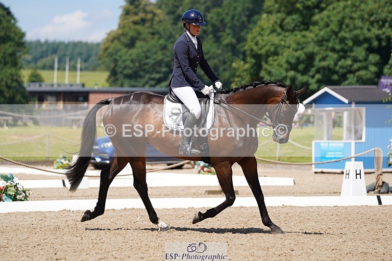 240719-120444-01431 - 275-Louise_Hendy-Best_Trition
