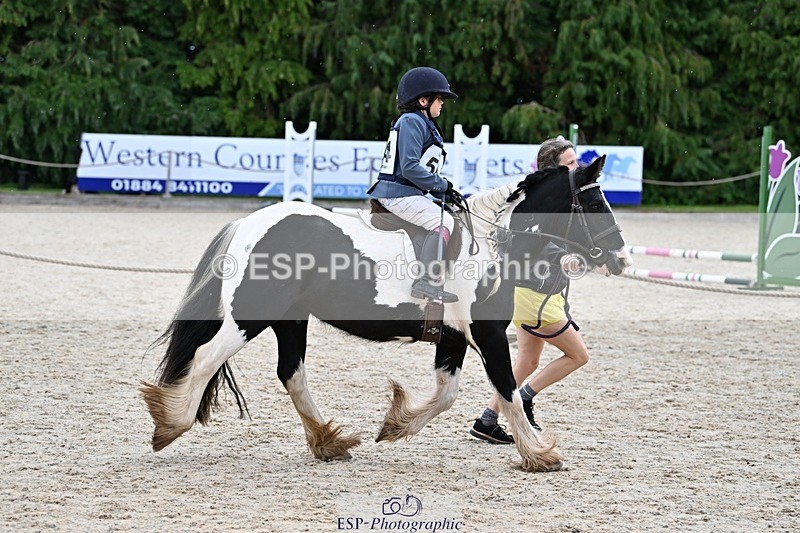 230824-125130-03150 - Round 1 Lead Rein Start to 13.50 cw