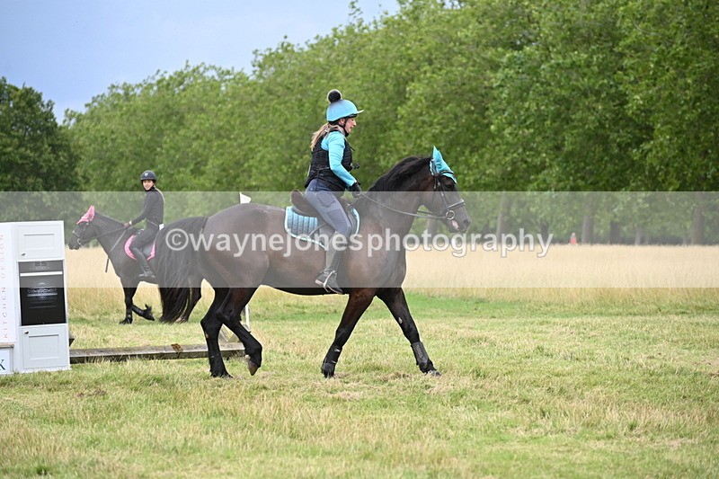 WJ6_3195 - Time at Jump 11:06 to 11:40
