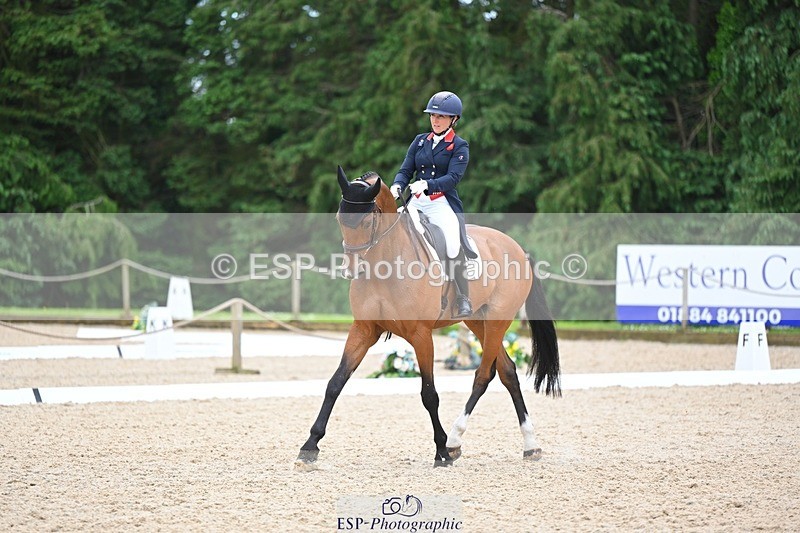 240524-113947-08969 - 520-LONDON_52-Laura_Collett