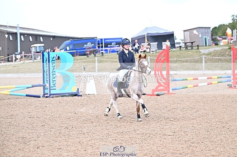 250826-152650-00111 - Clear Round and 60cm