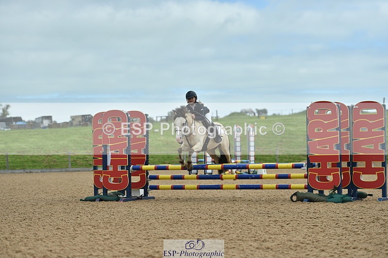 230819A-095556-00112 - Cls 36 Stepping Stones 128cm + 138cm