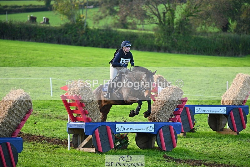 251025A-155253-21499 - G-578-Lucy.Hemmings