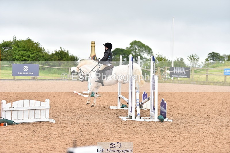 240528A-150048-00085 - 40 & 50cm