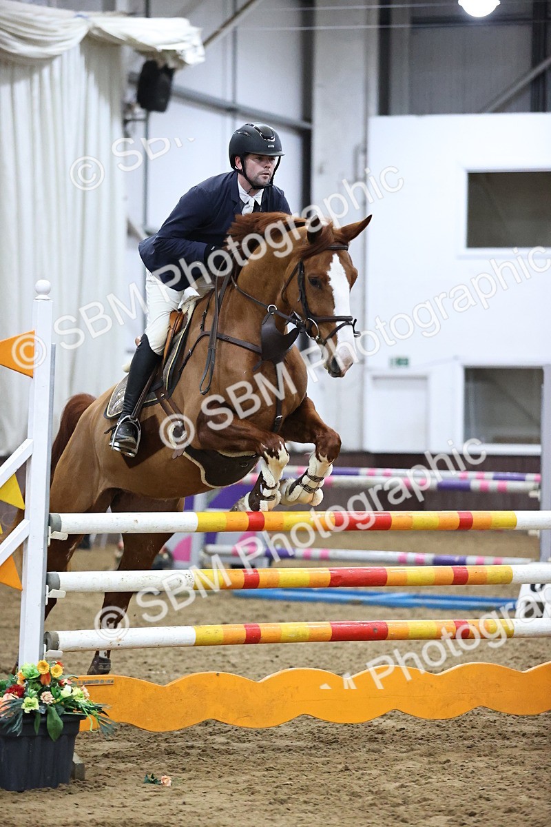 SBM_2534 - Class 9 - Senior Newcomers/ 1.10m Open