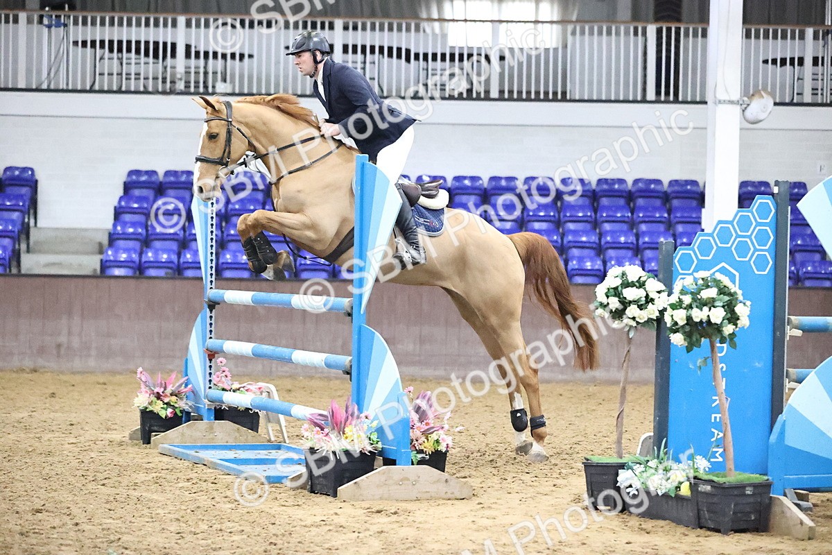 SBM_002081 - Class 10 - Senior Newcomers - 1.10m