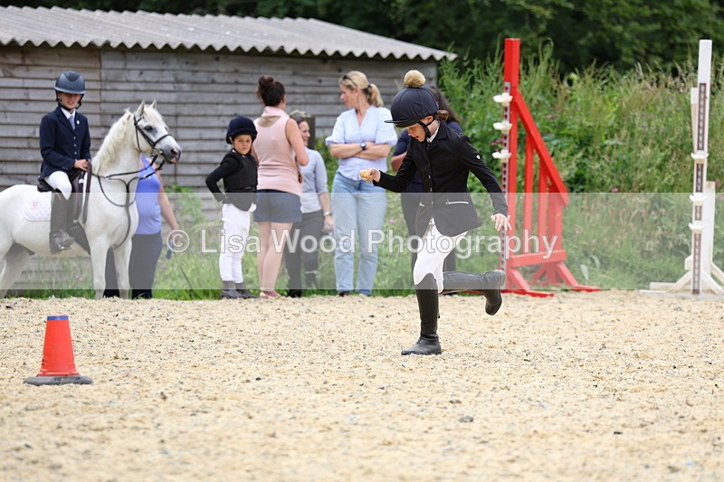 3E7A0049 - Egg and Spoon